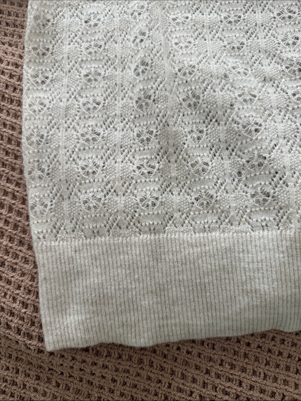 Old Navy Cream Openwork Tie-Neck Short Sleeve Sweater - Picture 4 of 5